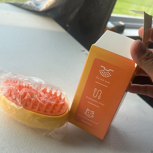 Orange and Yellow Pet Brush - Picture 3 of 4